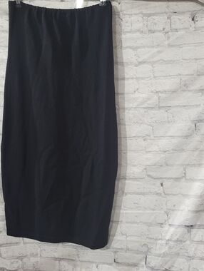 Vintage St John Black Women's Midi Skirt - Classic Pencil Style